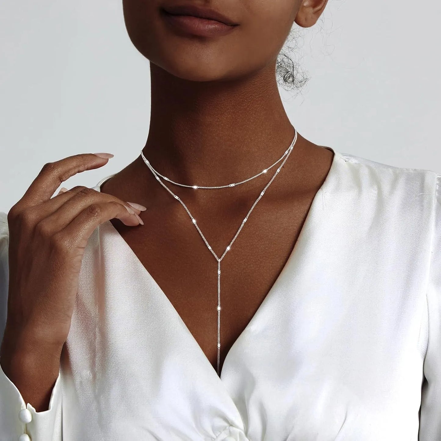 Dainty rhinestone Y-lariat necklace with elegant crystal drop design