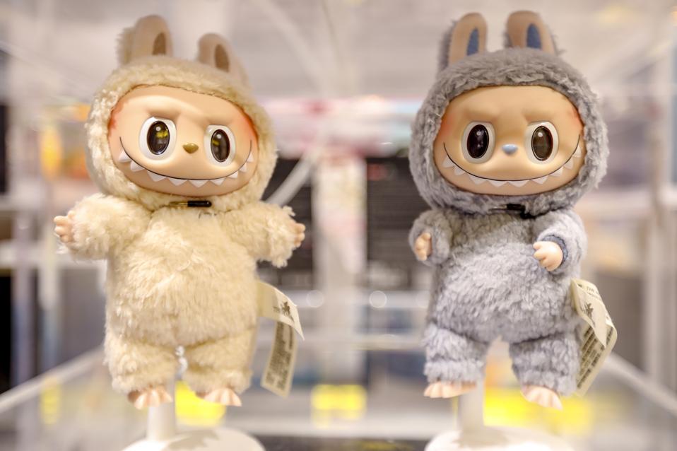 Enhance Your Labubu: The Ideal Outfit Set For 17cm Labubu Dolls