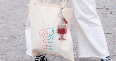 Sparkle & Personality: Why Girls' Bag Charms Are Currently the Essential Accessory