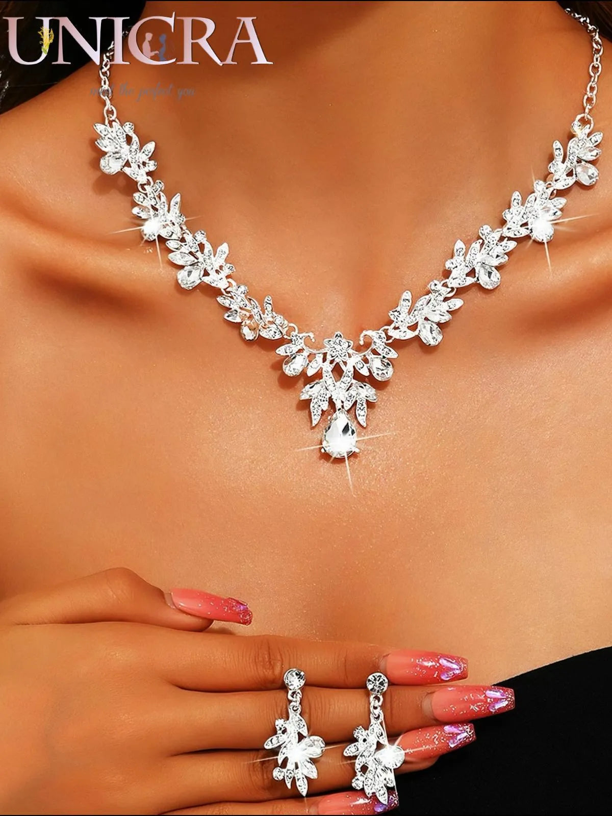 Rhinestone Bridal Necklace and Earrings Set - Elegant Wedding Jewelry for Women